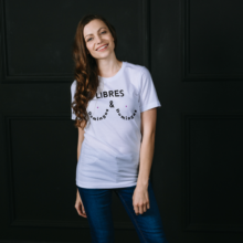 camiseta blanca delantera libres domingos y domingas