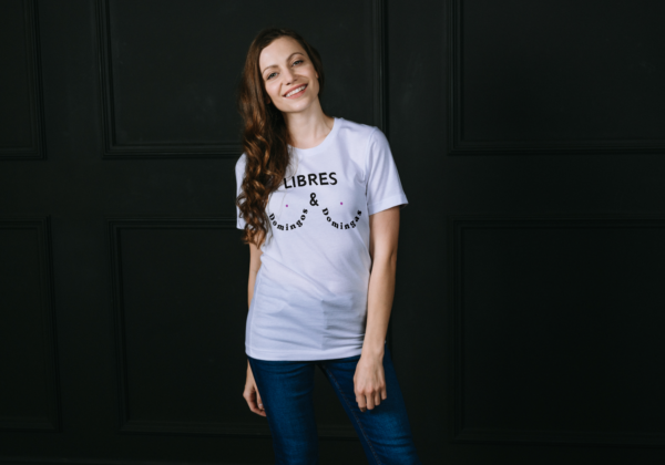 camiseta blanca delantera libres domingos y domingas