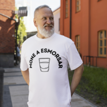 camiseta blanca mone a esmorsar frontal