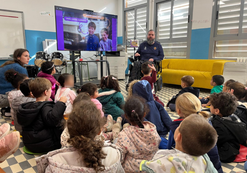 Conquistando Escalones participa en una jornada educativa sobre diversidad funcional