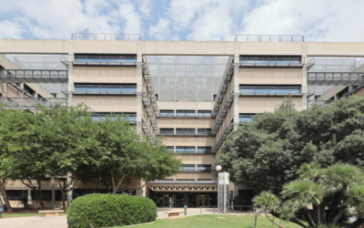 Conquistando Escalones y la Universidad de Valencia renuevan su convenio por 19.000 € Conquistando Escalones y la Universidad de Valencia renuevan su convenio por 19.000 €