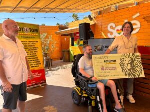 El Rototom Sunsplash impulsa la cura de la Distrofia Muscular de Cinturas 1F/D2 con más de 13.000 € El Rototom Sunsplash impulsa la cura de la Distrofia Muscular de Cinturas 1F/D2 con más de 13.000 €
